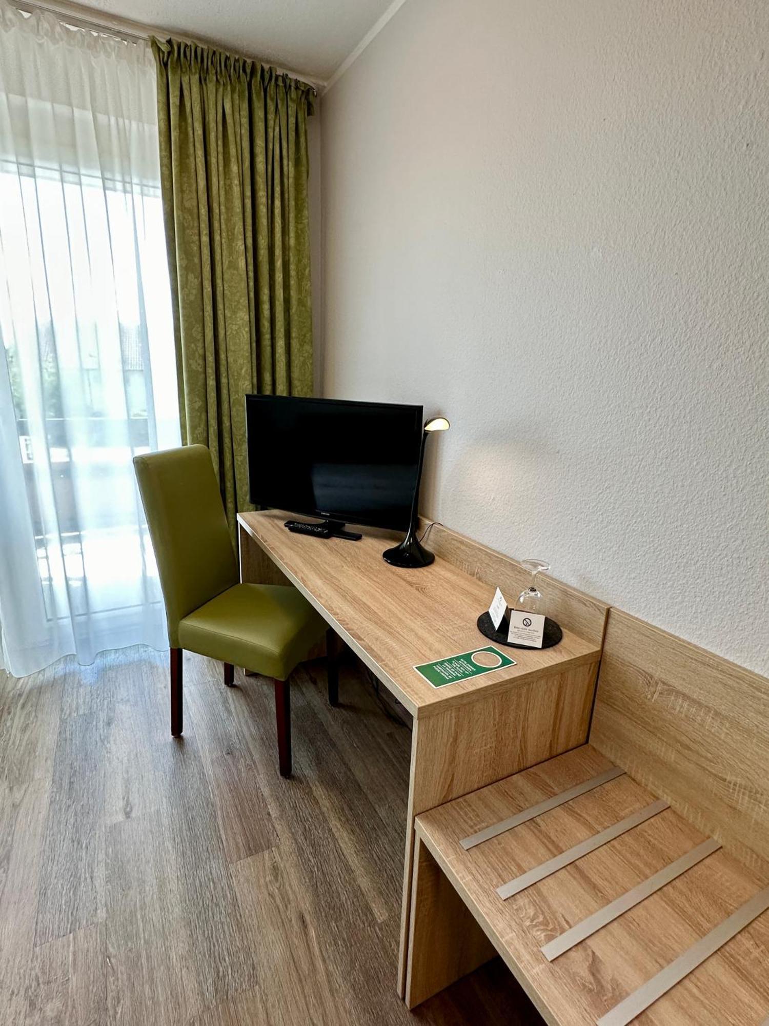Gaestehaus Fernblick Бад Вимпфен Екстериор снимка